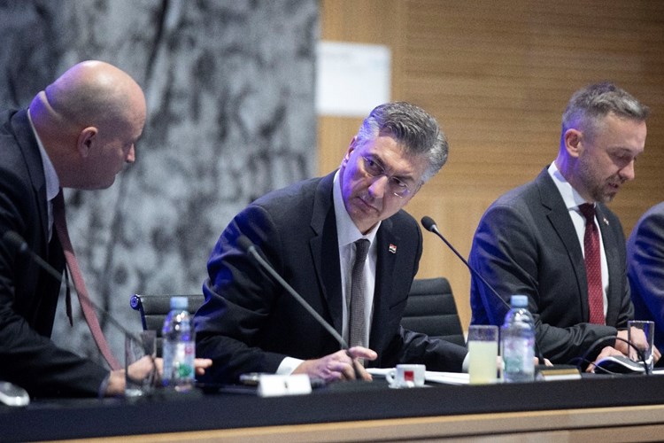 Slika /dokumenti/Vlada RH/PVRH A Plenković 2025-12-30.jpg